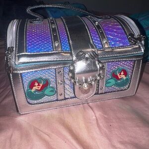 Little Mermaid Spectrum Cosmetics Collaboration Face makeup bag and brushes